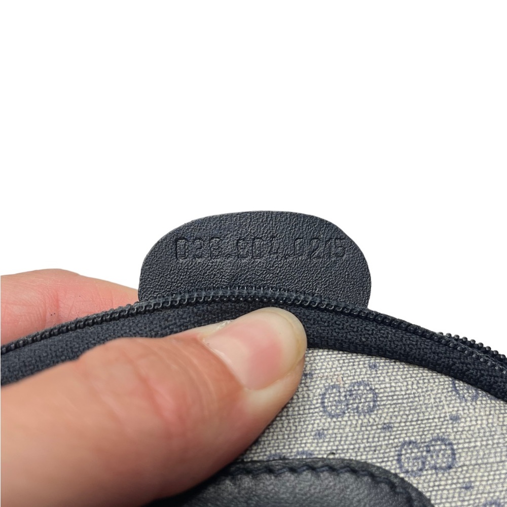 Gucci | Vintage GG Guccismw Logo Coin Purse in Navy Blue/Gold - Picture 5 of 10